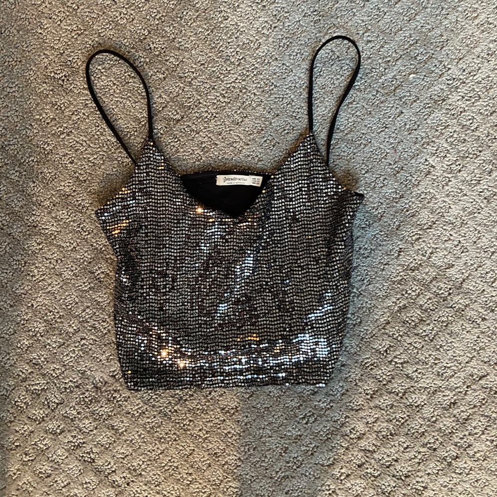 Metallic silver tank top from stradivarius